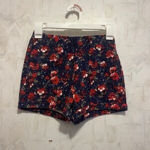 Hollister women’s hi rise stretchy floral patterned shorts - XS